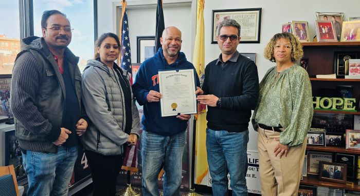 সাংবাদিক কেরামত বিপ্লবকে নিউজার্সি অ্যাসেম্বলির বিশেষ সন্মাননা